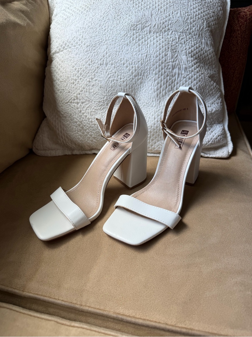 IDIFU White Faux Leather Block Heel Ankle Strap Sandals Square Toe Size 8